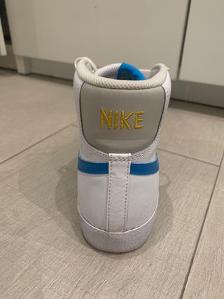 blazer mid 77