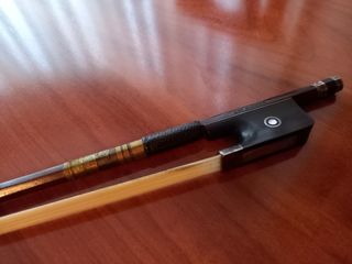 Arco de violín-viola A. W. Stalmach