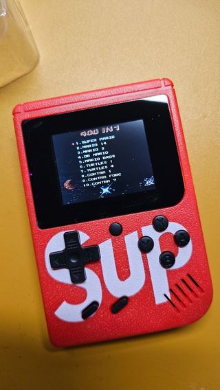 Mini consola portátil con 400 juegos