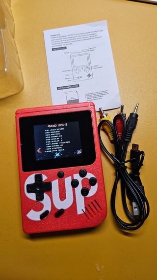 Mini consola portátil con 400 juegos