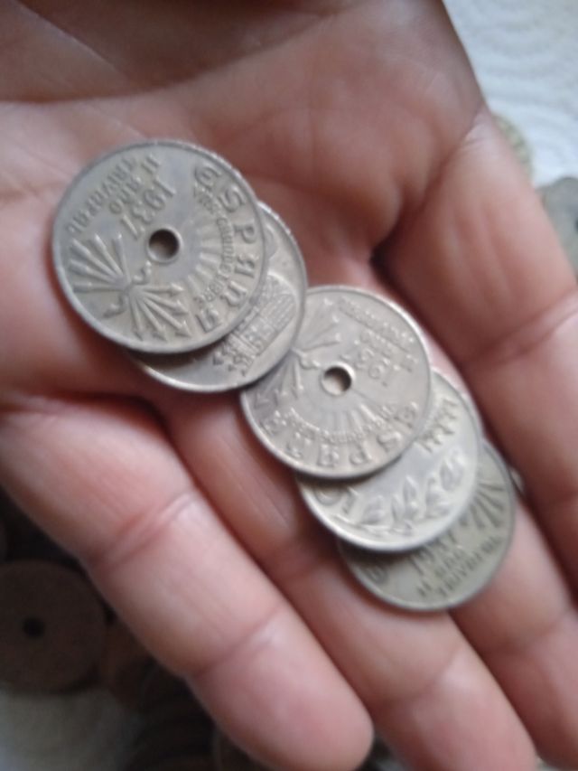 Lote grande de monedas antiguas.(1937)