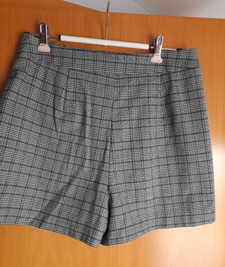 Pantalón corto