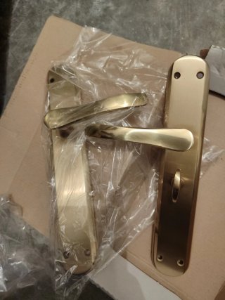 Manilleras puerta