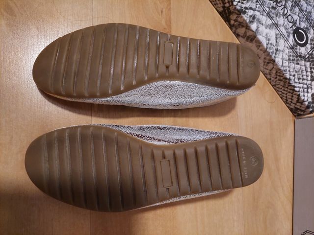 Manoletinas piel color plata 37