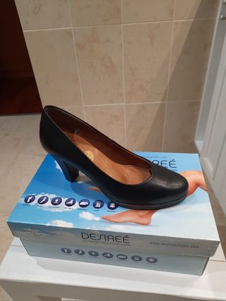 ZAPATOS NEGROS TACON. TALLA 37. PIEL
