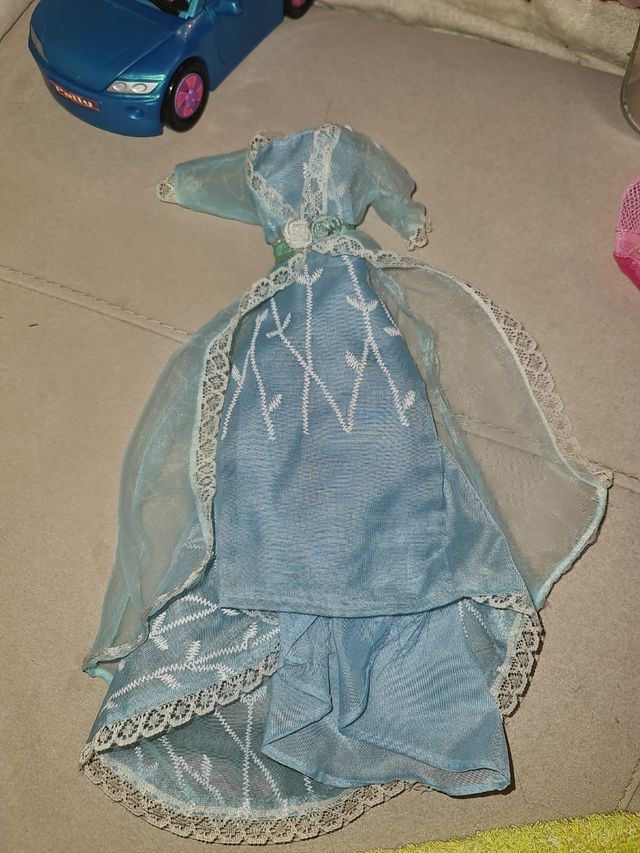 Vestido con gorro Barbie