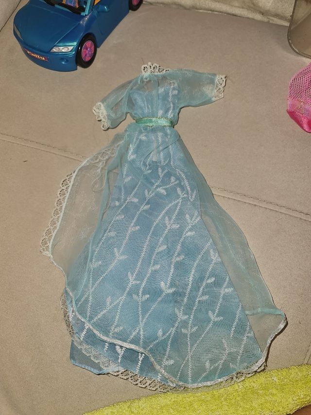 Vestido con gorro Barbie