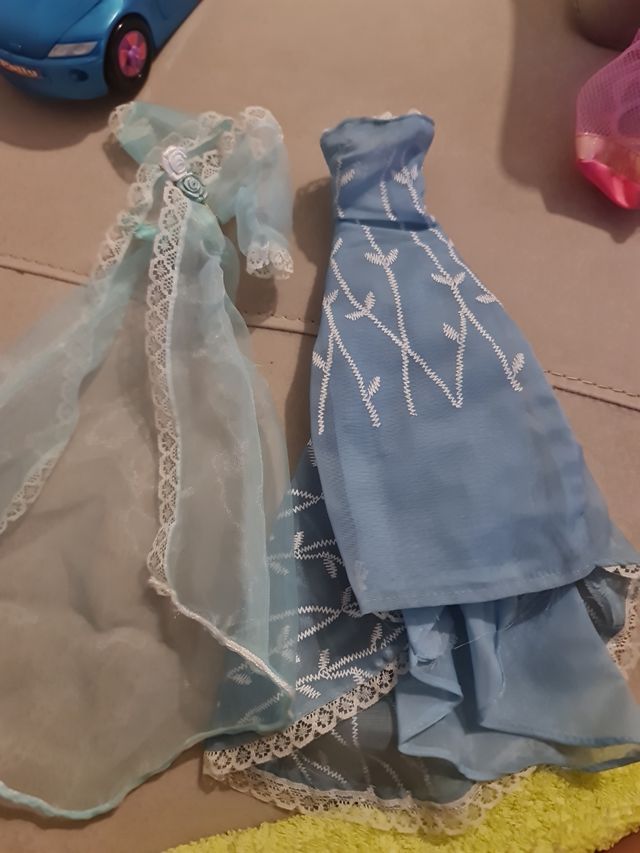 Vestido con gorro Barbie