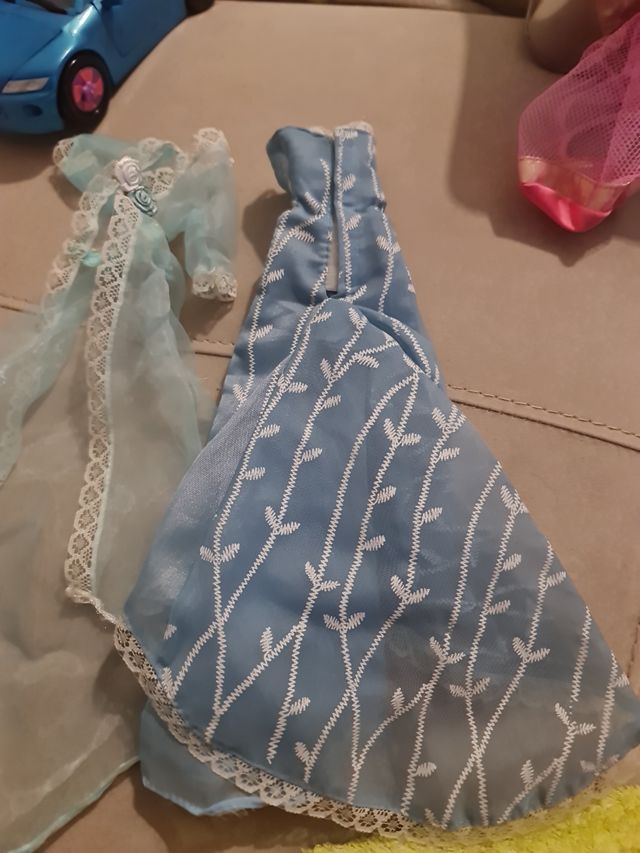 Vestido con gorro Barbie