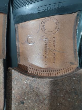 Guy Laroche/ Vintage - Derbis de charol negro nº41