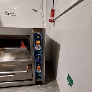 Horno pizzas y empanadas