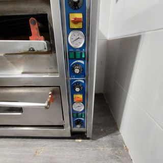Horno pizzas y empanadas