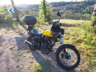 Macbor Rockster 125 + Maleta viaje