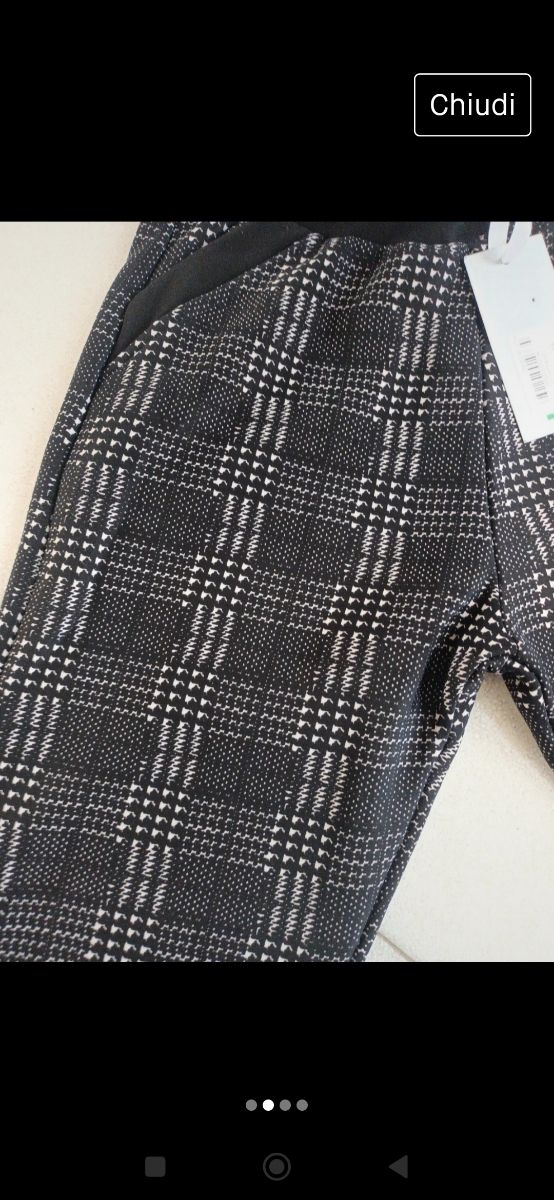Pantaloni nuovi tg M