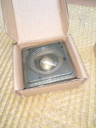 Altavoz tweeter JBL.