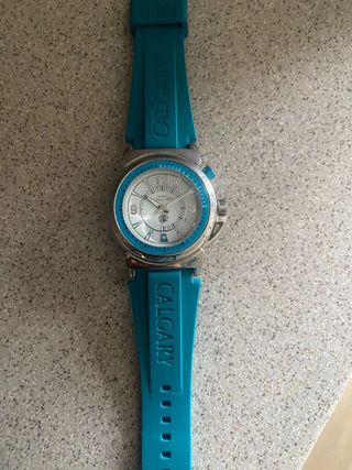 Reloj azul
