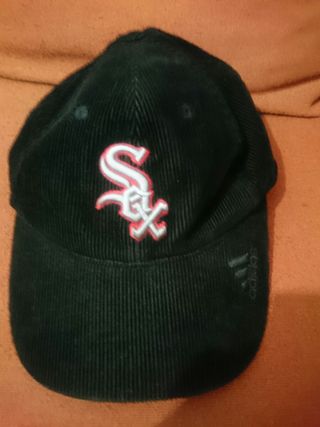 Gorra adidas chicago urge venderlo por translado 