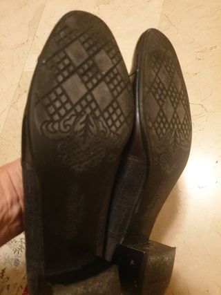 Hispanitas zapatos talla 40.