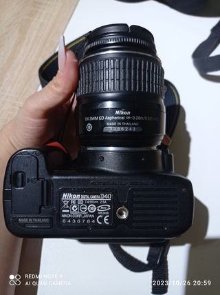 Cámara de fotos NIKON D40