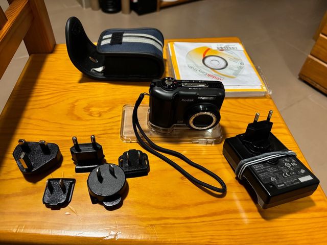 Kodak EasyShare Z1085 IS 10 mpx funda y SDHC 2GB