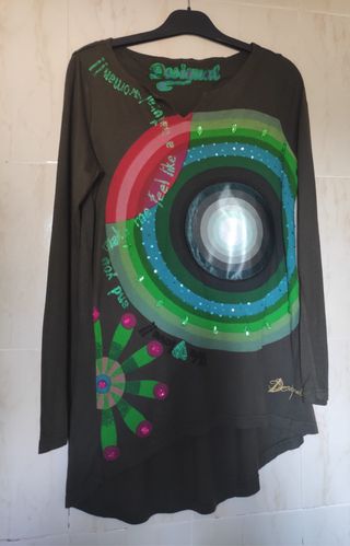 Camiseta desigual talla XS