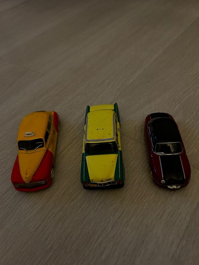 coches antiguos juguetes