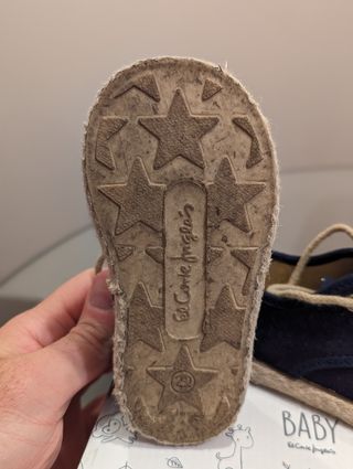 Alpargatas respetuosas de bebé en piel serraje