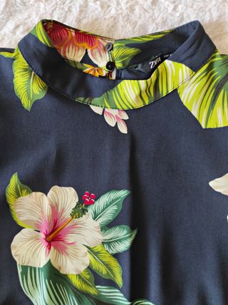 Vestido estampado floral Zara