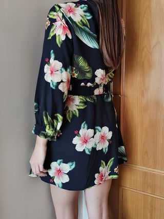 Vestido estampado floral Zara