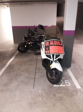 Garaje moto en alquiler