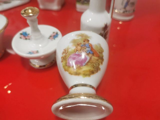 Miniaturas porcelana colección vintage Souvenirs