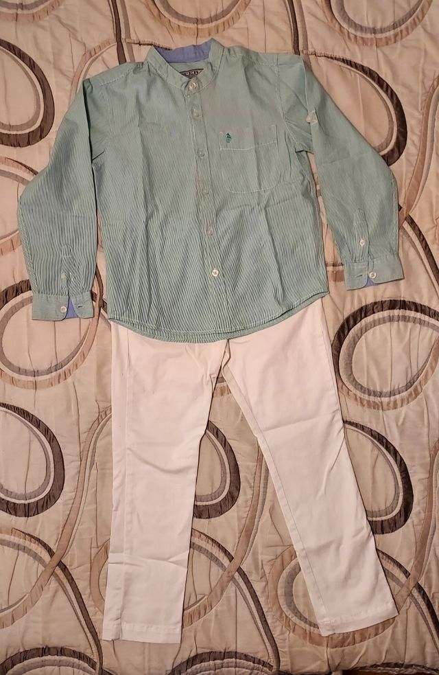 Conjunto camisa rayas y pantalón