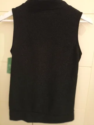 Top negro con brillo NUEVO CON ETIQUETA