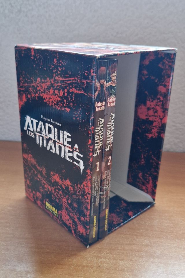 Ataque a los Titanes Antes de la Caida 1, 2, cofre