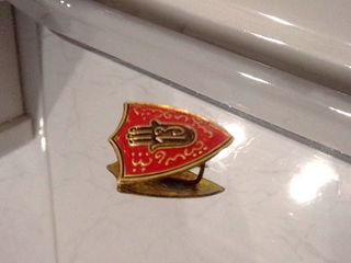 INSIGNIA GUERRA CIVIL MANO NEGRA ORIGINAL EPOCA