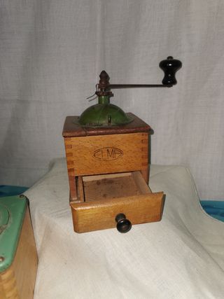 Molinillos de café de madera
