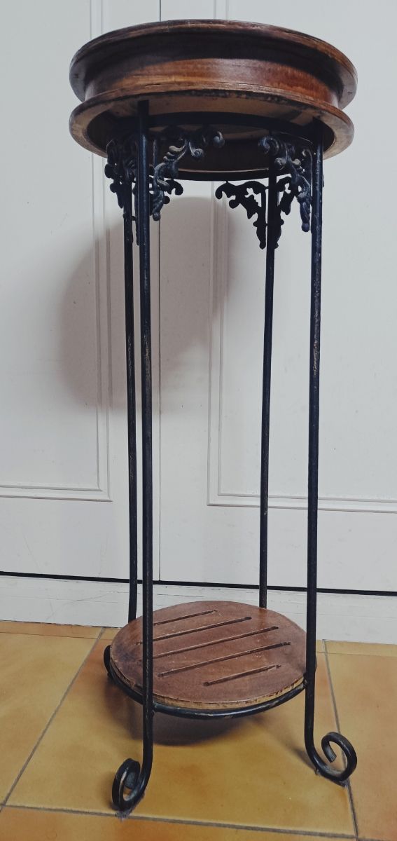 Mesa auxiliar madera y acero 