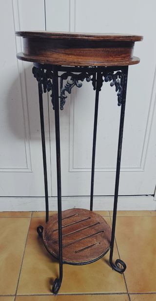 Mesa auxiliar madera y acero 