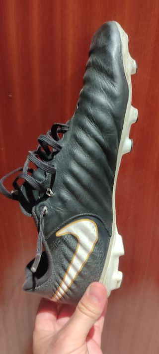 Botas fútbol 46