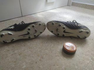 Botas fútbol 46