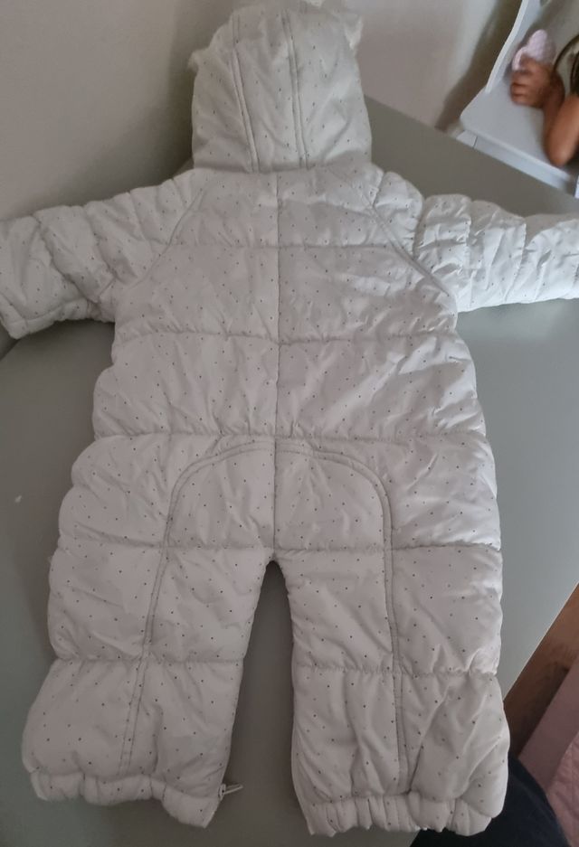 Buzo peluche transformable de Mothercare talla 3-6
