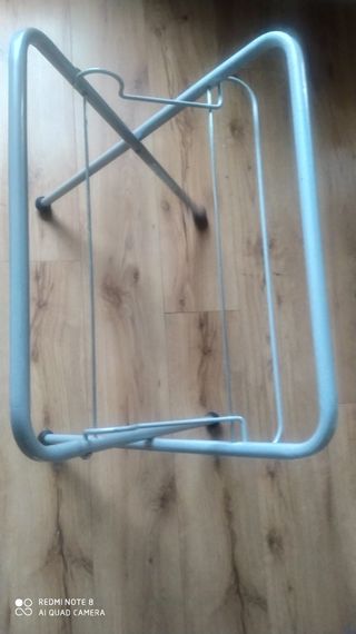 Bañera de bebé con patas