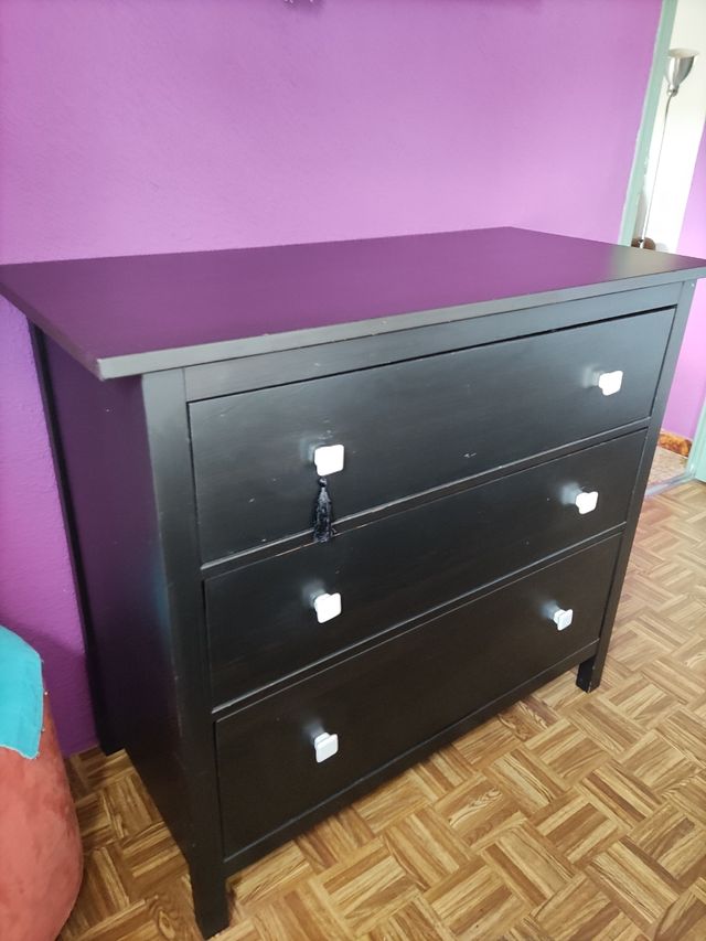 Cajonera Ikea Hemnes de segunda mano por 118 EUR en Barcelona en WALLAPOP
