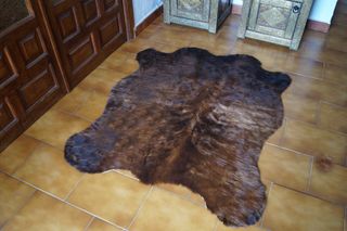 Alfombra piel de vaca brindle pelo natural