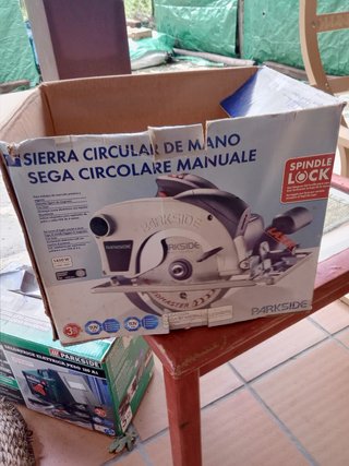 SIERRA CIRCULAR ELÉCTRICA DE MANO