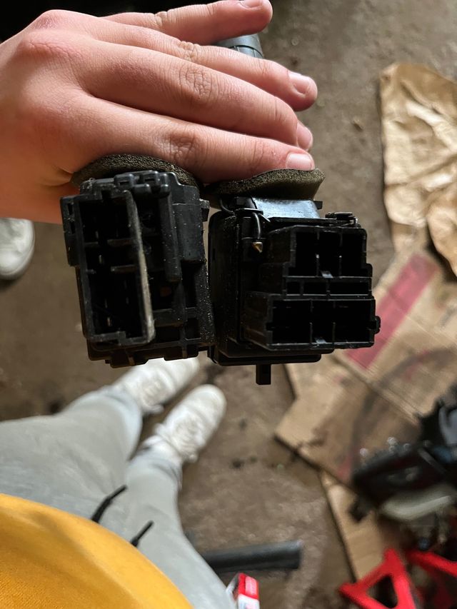 mando de luces y limpias