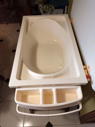 cambiador con bañera para bebés
