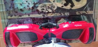 Hover board rojo marca Zeeclo