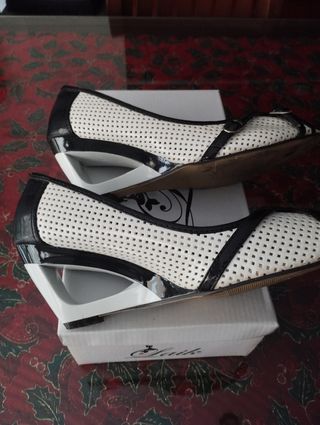 Bonitos zapatos Señora 
