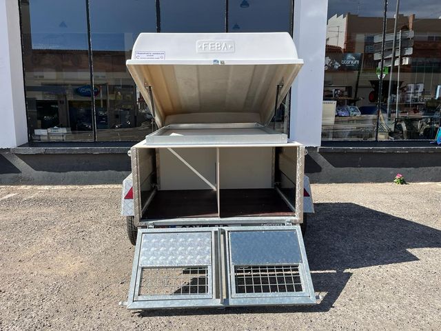 remolque perros 4 departamentos